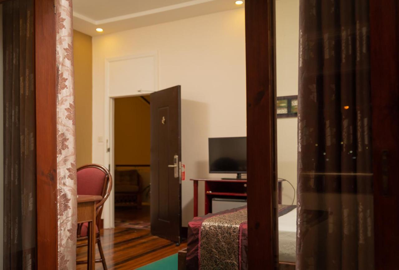 Herdmanston Lodge Hotel Джорджтаун Экстерьер фото