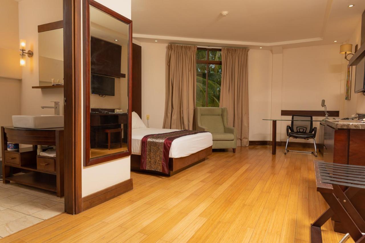 Herdmanston Lodge Hotel Джорджтаун Экстерьер фото