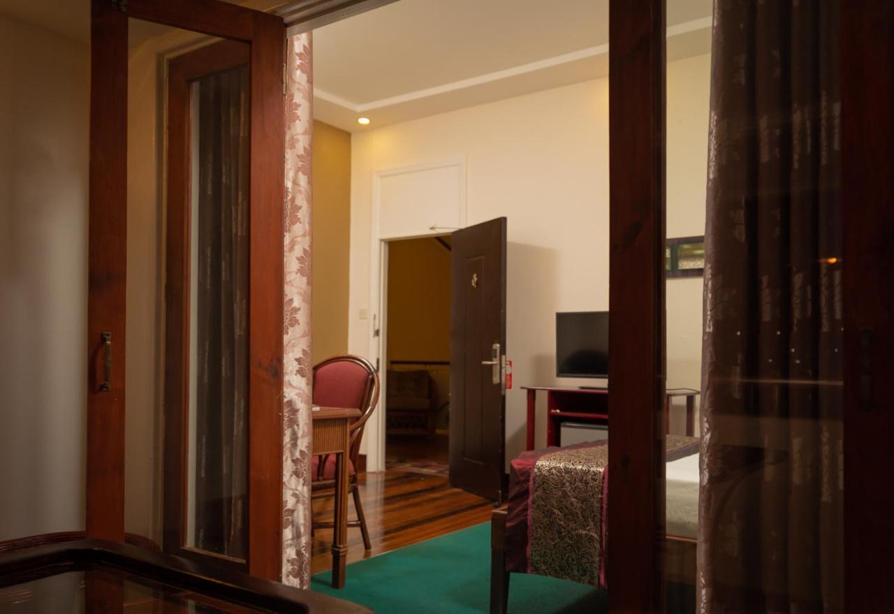 Herdmanston Lodge Hotel Джорджтаун Экстерьер фото