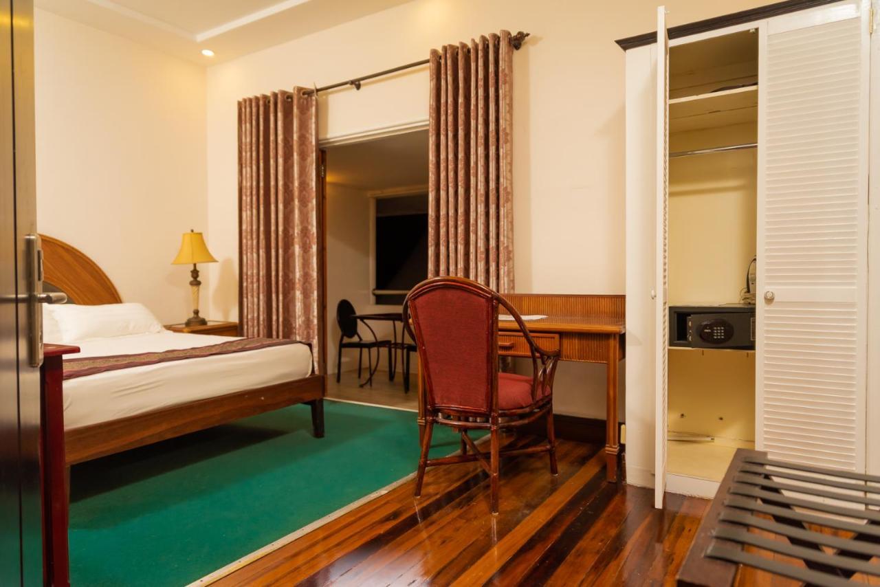 Herdmanston Lodge Hotel Джорджтаун Экстерьер фото
