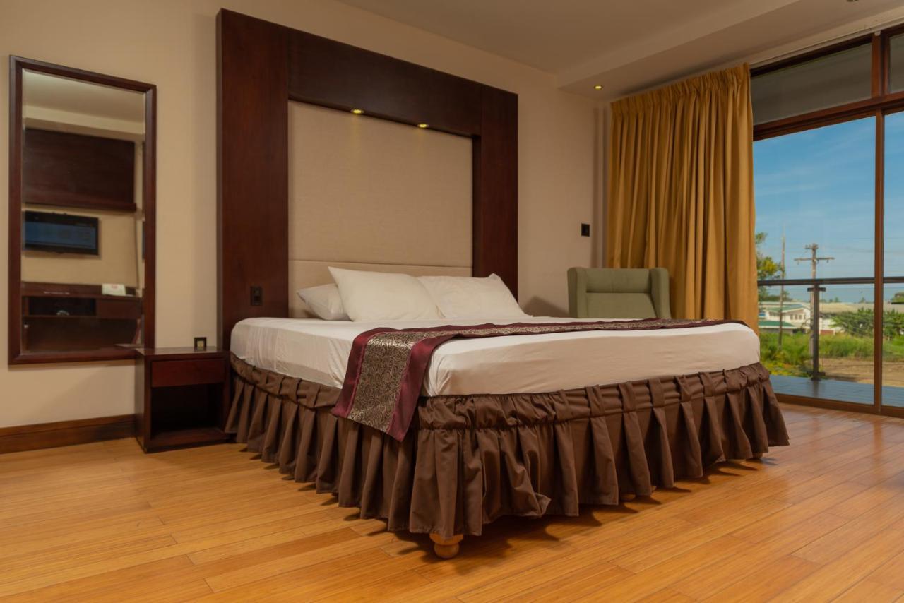 Herdmanston Lodge Hotel Джорджтаун Экстерьер фото