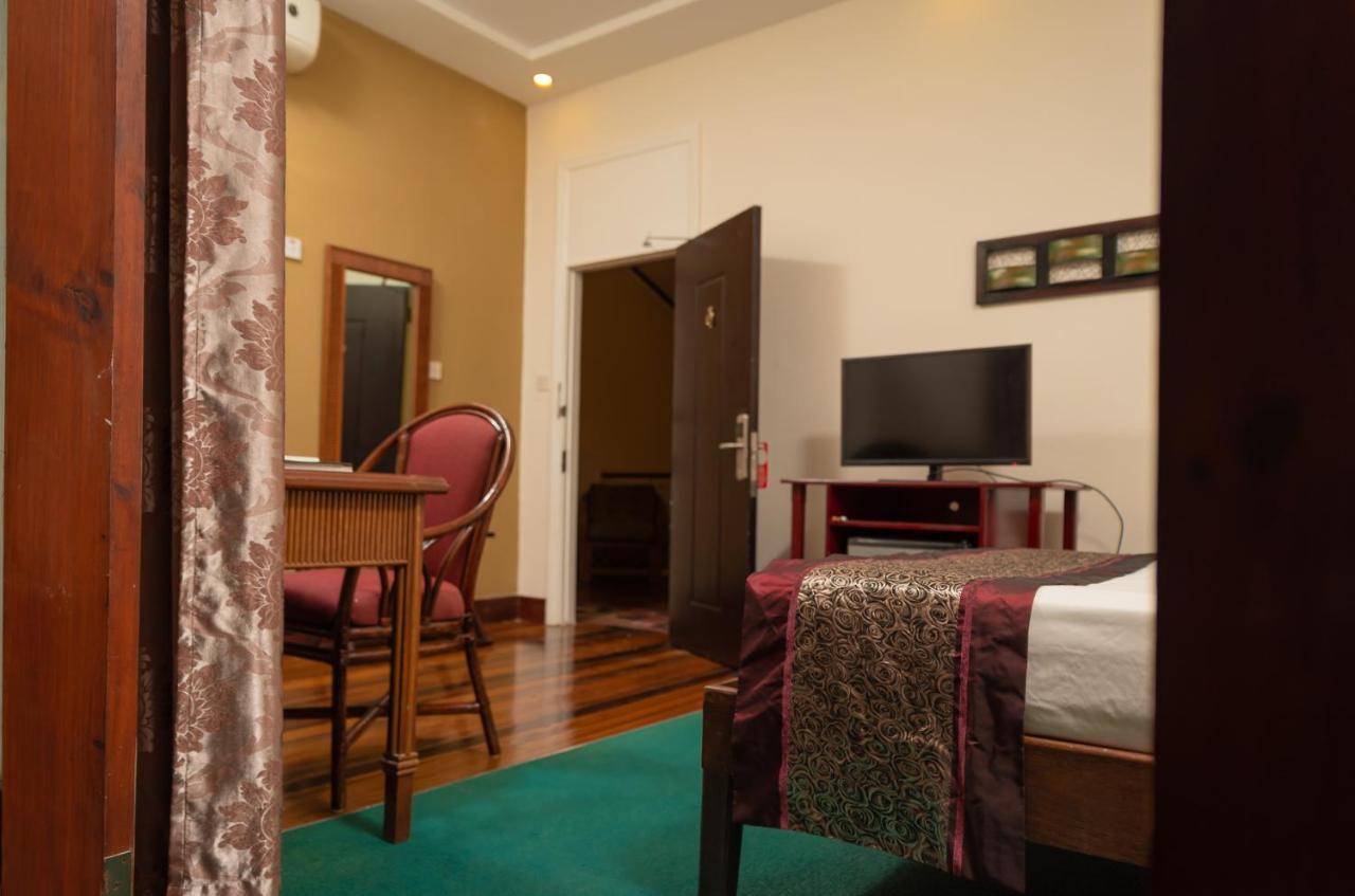 Herdmanston Lodge Hotel Джорджтаун Экстерьер фото