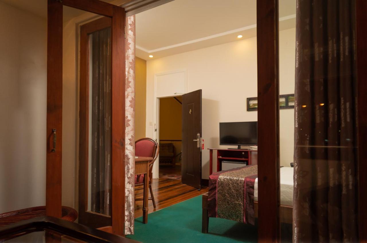 Herdmanston Lodge Hotel Джорджтаун Экстерьер фото