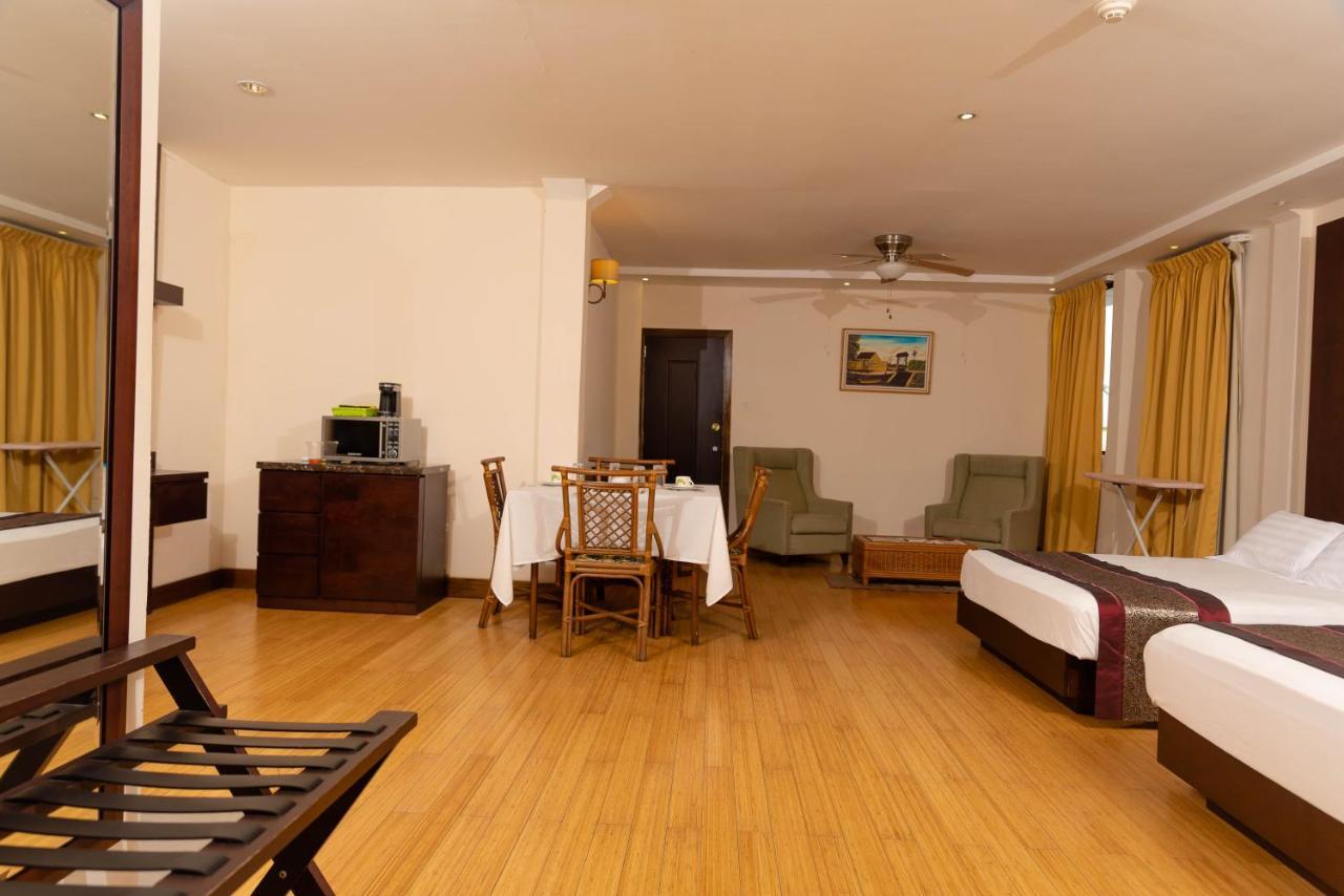 Herdmanston Lodge Hotel Джорджтаун Экстерьер фото