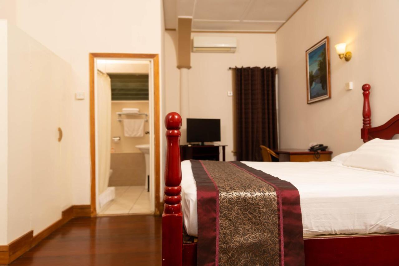 Herdmanston Lodge Hotel Джорджтаун Экстерьер фото