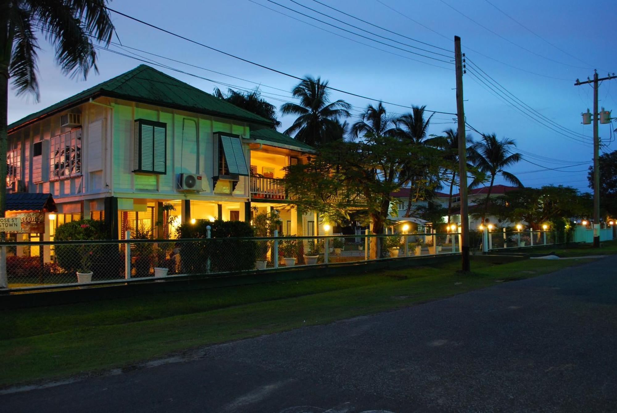 Herdmanston Lodge Hotel Джорджтаун Экстерьер фото