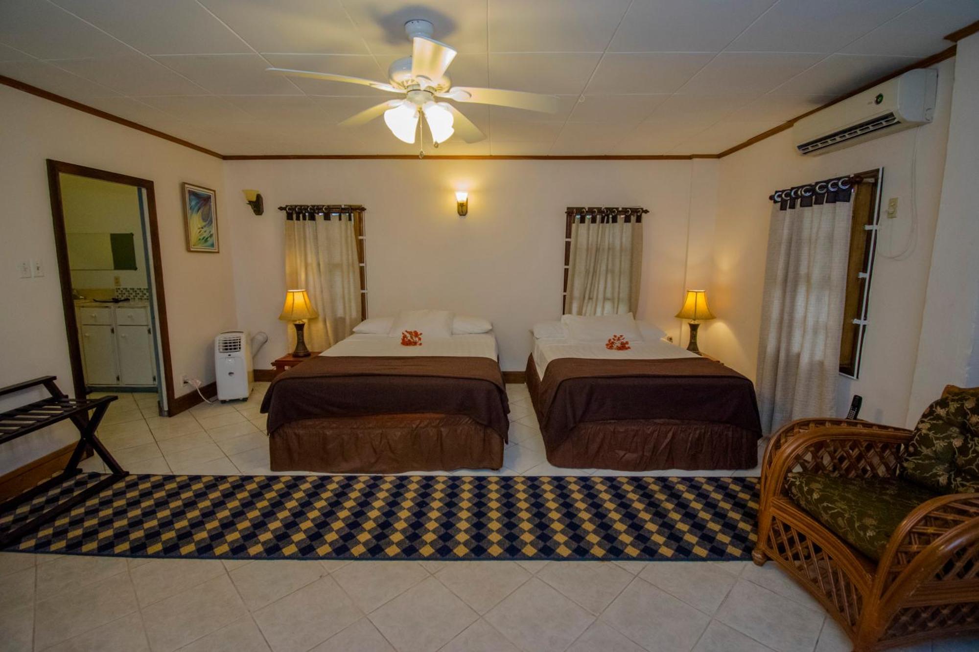 Herdmanston Lodge Hotel Джорджтаун Экстерьер фото